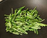 炒韭菜的食譜步驟2照片