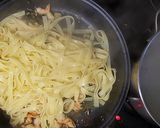Foto del paso 4 de la receta: Tagliatelle con Langostinos y Espinacas
