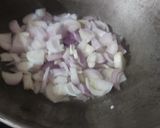 A picture of step 2 of Malai pyaz.