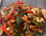 Foto del paso 5 de la receta: Wok de pollo acompañado de fajita