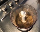 Une image de l'étape 4 de Sauce salade à la moutarde aigre douce, basilic et ciboulette.