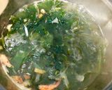 Hình bước làm 2 của món Canh Rong Biển Nấu Đậu Hủ Non
