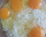 Foto del paso 4 de la receta: Tortilla De Espinacas con Queso Rallado