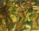 Foto langkah ke 3 dari resep Tumis Terong Hijau Bulat.