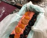 Foto del paso 3 de la receta: Pastel de Carne con Mozzarella, Orejones y Ciruelas Pasas