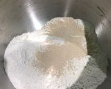 Foto langkah ke 1 dari resep Bomboloni lembut 1x proofing.