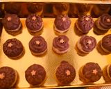 A picture of step 5 of Almond and coconut rounds.