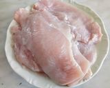 Kapros sajtkrémmel töltött, baconos csirkemell recept fázis 1 fotója