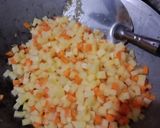 Foto langkah ke 3 dari resep Pastel Isi Kentang Wortel.