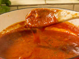 Pastas con jamón y salsa napolitana