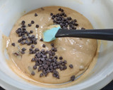 Foto del paso 3 de la receta: Budín de banana, pasas y ciruelas sin manteca