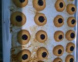 Foto langkah ke 2 dari resep Almond Thumbprint Cookies.