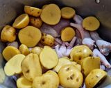 Foto del paso 2 de la receta: PATAS DE POLLO🐥AL Ajiaco🍗🌽🌿 Colombiano...!🇨🇴