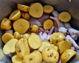 Foto del paso 2 de la receta: PATAS DE POLLO🐥AL Ajiaco🍗🌽🌿 Colombiano...!🇨🇴