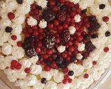 Foto del passaggio 3 della ricetta Torta ai frutti di bosco