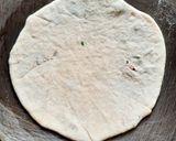 मूली का स्टफ्ड पराठा (mooli ka stuffed paratha recipe in Hindi) रेसिपी चरण 3 फोटो