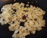 A picture of step 2 of Okra Curry.