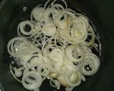 A picture of step 1 of Mince and rice bake.
