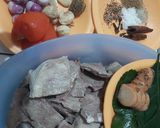 Foto langkah ke 2 dari resep Semur Lidah Sapi.