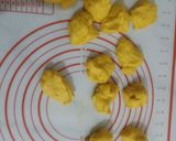 Foto langkah ke 5 dari resep Roti Sobek Labu Kuning.