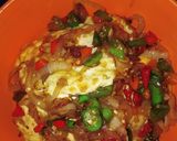 Foto langkah ke 3 dari resep Telor ceplok pedas.