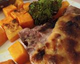 Foto del paso 3 de la receta: Chuletas de cerdo cubiertas de miso blanco