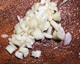 Foto del paso 2 de la receta: Alitas de pollo a la aceituna con guarnición de fideos tallarines