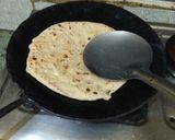 A picture of step 7 of Paneer Paratha.