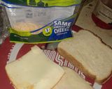 A picture of step 1 of Cheese Bacon Broccoli Soup with Grilled Turkey Muenster Sandwich.