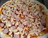 Foto langkah ke 3 dari resep Pizza Dengan Adonan Dasar Roti Tanpa Ulen.