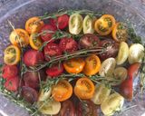 A picture of step 2 of Slow roast tomatoes.
