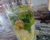 A picture of step 1 of Mint, lemon and ginger infused water.