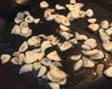 Foto del paso 1 de la receta: Coquinas con ajo