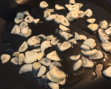 Foto del paso 1 de la receta: Coquinas con ajo