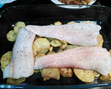 Foto del paso 4 de la receta: Merluza al horno