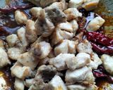 Gambar langkah 2 resipi Ayam Goreng Cili Kering.