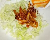 A picture of step 6 of Green Tea fried rice with salad.