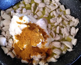Foto del paso 2 de la receta: Arroz basmati con pollo al curry ultra rápido