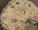 Foto del paso 5 de la receta: Espaguetis al huevo con setas