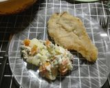 Foto del paso 4 de la receta: Milanesa de pollo con ensalada rusa