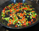 Foto del paso 2 de la receta: Paella de arroz con pollo