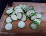 Foto del paso 1 de la receta: Zuchinis a la pizza