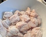 Foto del paso 4 de la receta: Pollo con colmenillas y setas silvestres para buffet navideño