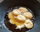 A picture of step 2 of Dahi bhary.