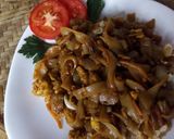 Foto langkah ke 6 dari resep Kwetiaw goreng.