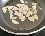 Foto del paso 3 de la receta: Cardo en salsa de almendras