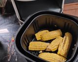 Foto langkah ke 4 dari resep Jagung bakar air fryer pedas manis.