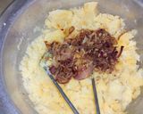 A picture of step 4 of Creamy mashed potatoes.