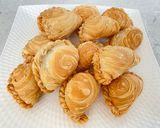 A picture of step 4 of Chicken Curry Puff.
