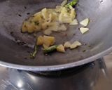 स्माइली साबूदाना खिचड़ी (smiley sabudana khichdi recipe in Hindi) रेसिपी चरण 2 फोटो